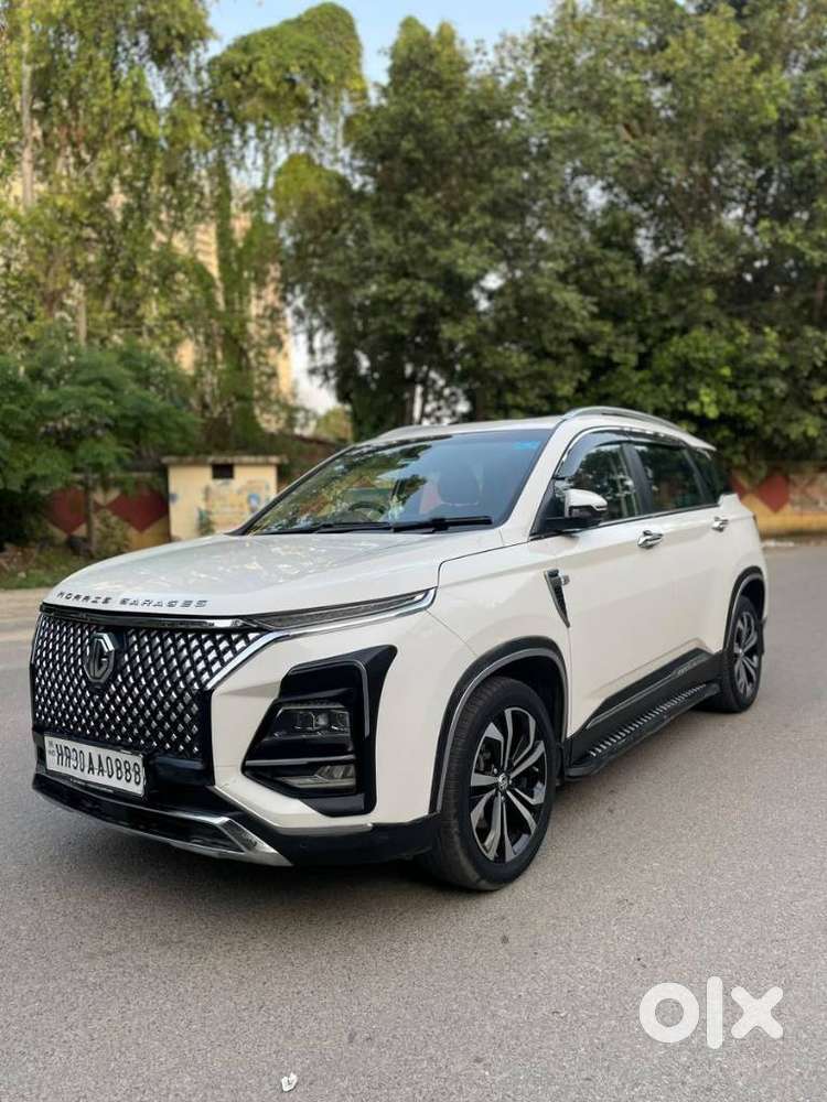 Mg Hector Plus Sharp Pro 1.5 Turbo Petrol Cvt 6 Str, 2023, Petrol