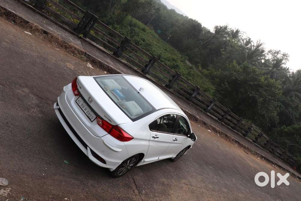 Honda City V -2018 Petrol  Well Maintained,  Fancy Number, New Tyres.