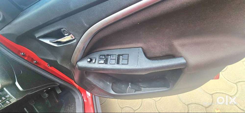 2023 Maruti Suzuki Brezza Zxi+ (top Model) – Excellent Condition – Sec