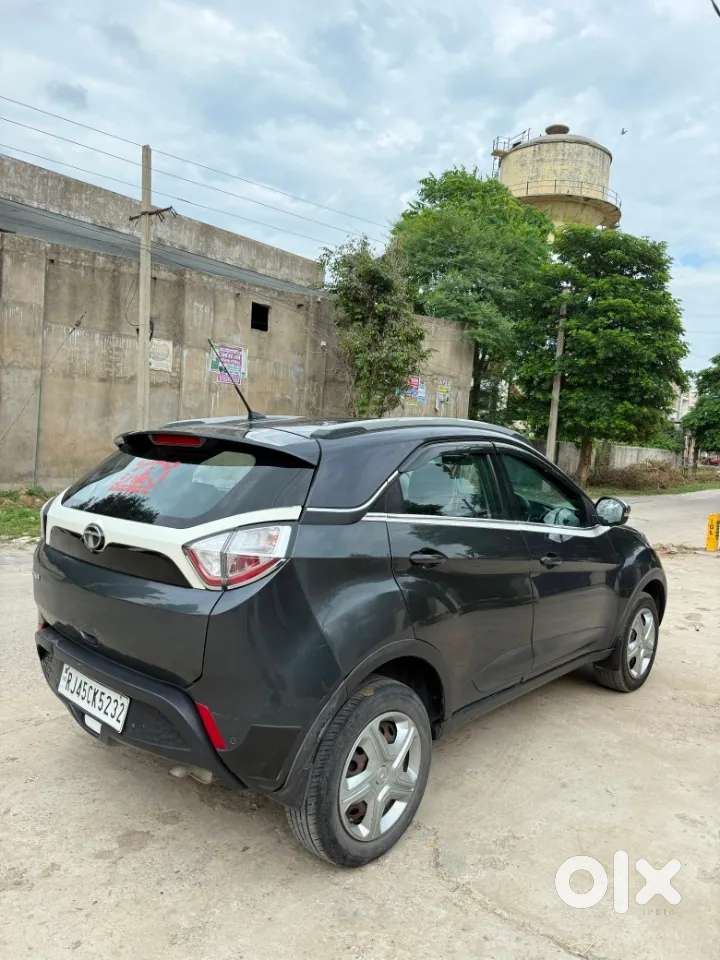 Tata Nexon 1.2 Revotron Xt Plus, 2020, Petrol