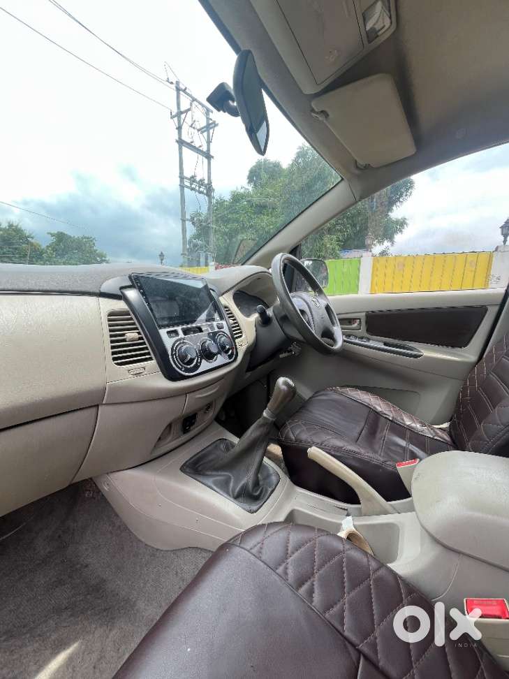 Toyota Innova 2.5 G (diesel) 8 Seater, 2012, Diesel