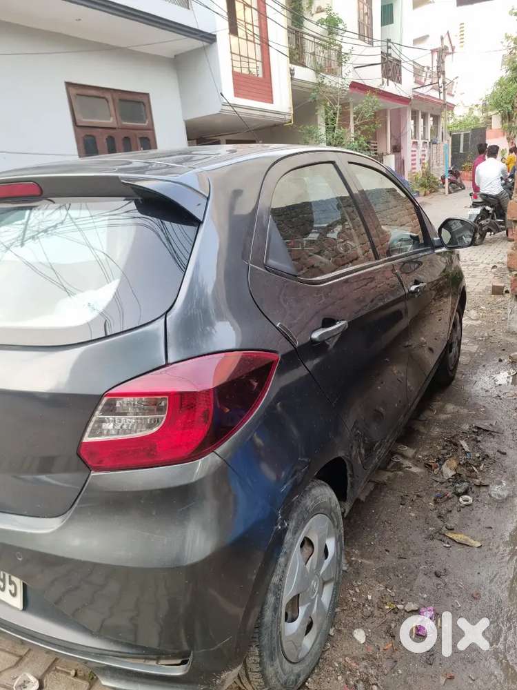 Tata Tiago Xt (petrol & Cng)