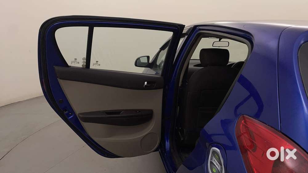 Hyundai I20 Asta 1.4 At Vtvt, 2011, Petrol
