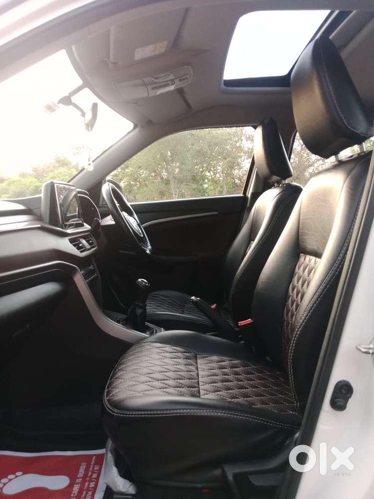 Maruti Suzuki Brezza 1.5 Zxi Smart Hybrid, 2023, Petrol