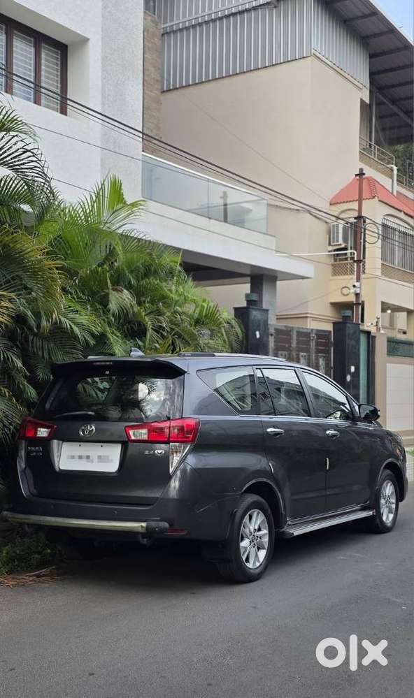 Toyota Innova Crysta 2.4 V, 2016, Diesel