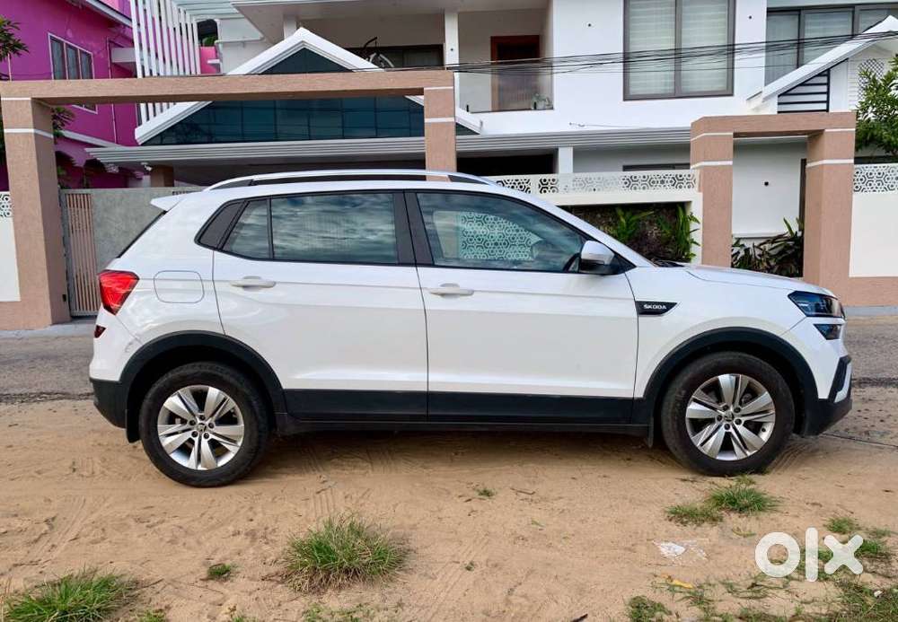Skoda Kushaq 1.0 Tsi Ambition At, 2023, Petrol