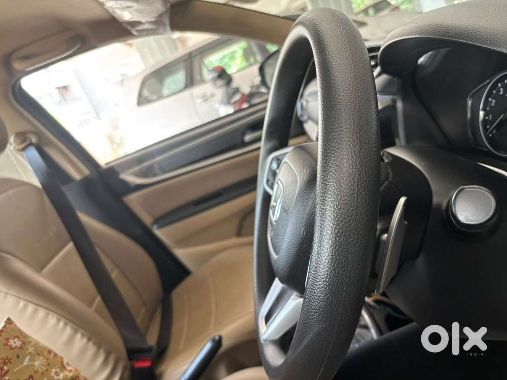 Honda Amaze 2nd Gen Petrol Well Maintained