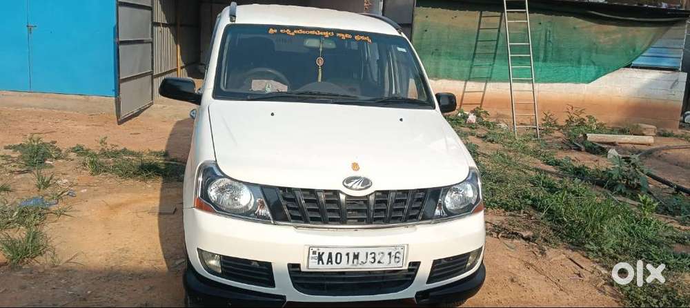 Mahindra Xylo 2012