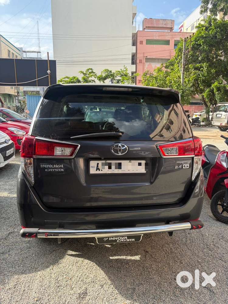 Toyota Innova Crysta 2020 Diesel Well Maintained