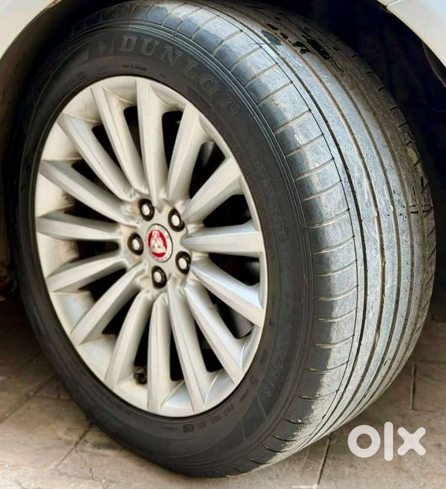 Jaguar Others, 2017, Petrol