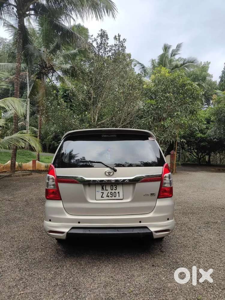 Toyota Innova Diesel 2015