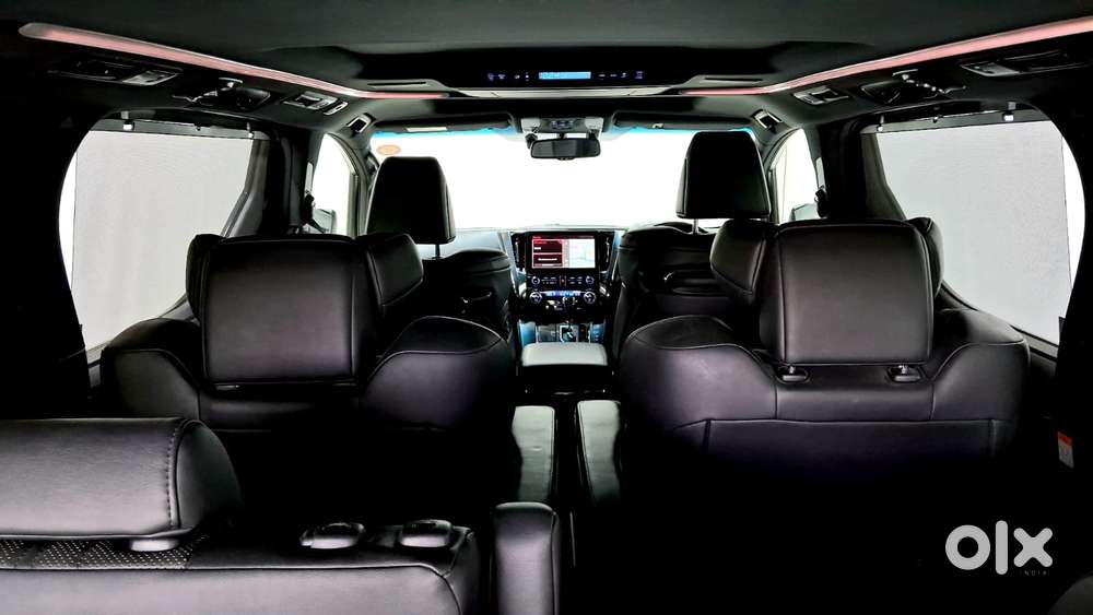 Toyota Vellfire 2.5 Hybrid, 2023, Petrol