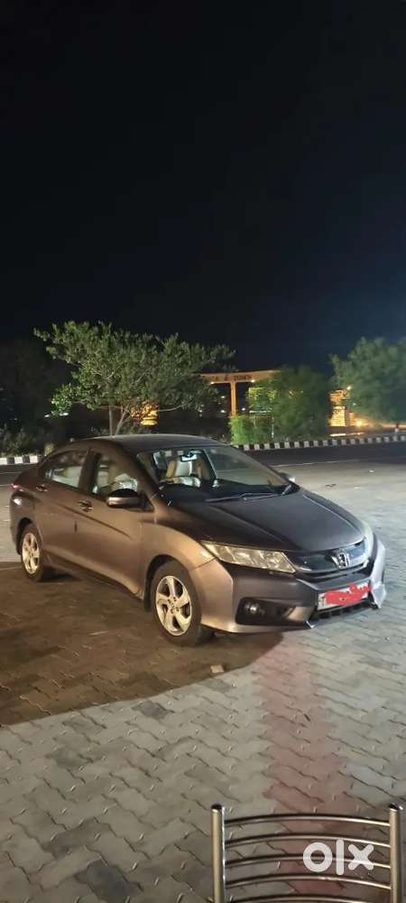 Honda City 1.5 V Petrol 2015