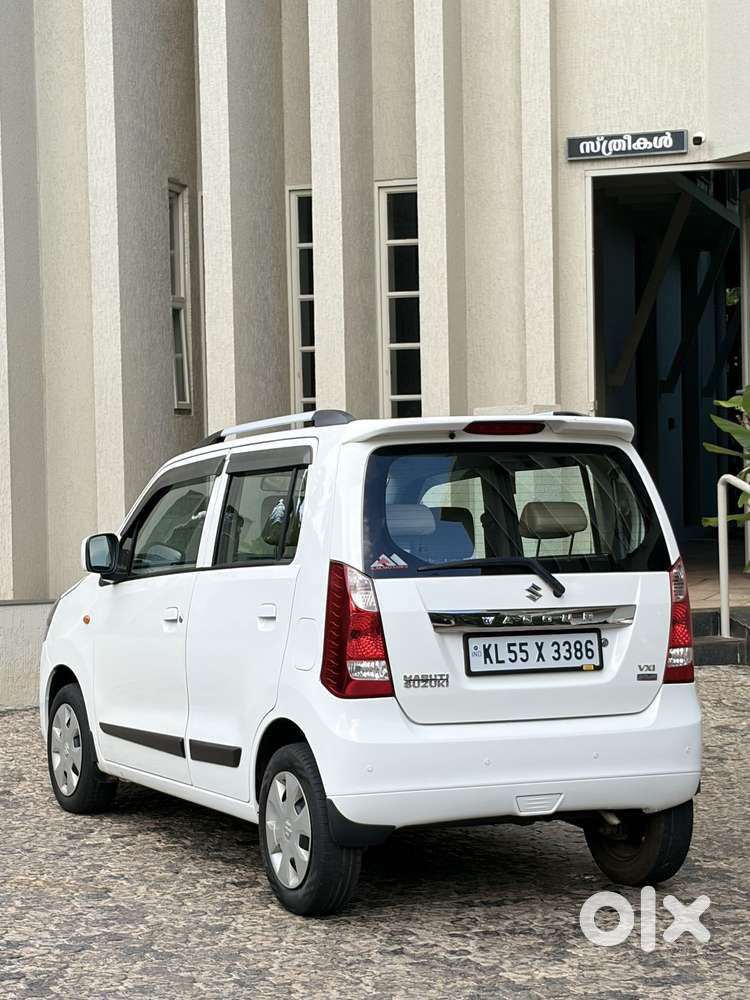 Maruti Suzuki Wagon R Vxi Amt Opt, 2017, Petrol