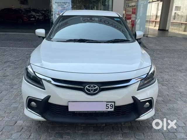 Toyota Glanza 1.2 V Amt, 2024, Petrol
