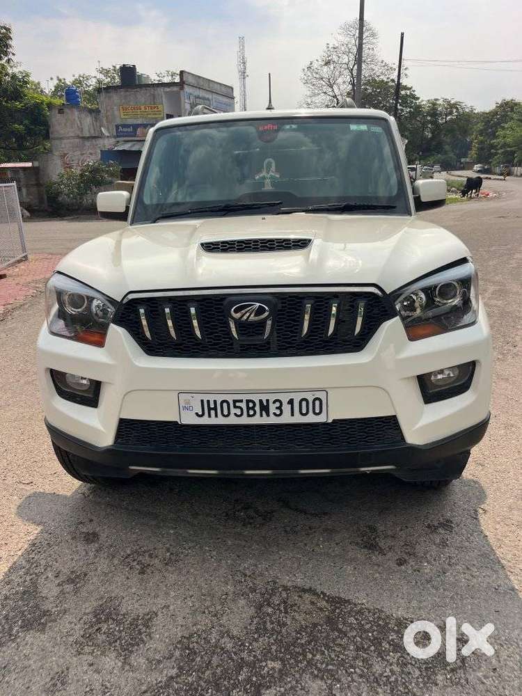 Mahindra Scorpio S10 8 Seater, 2016, Diesel