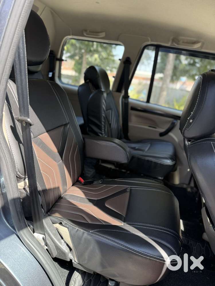 Mahindra Scorpio Classic 2.2 S 11 Mt 7 Str, 2024, Diesel