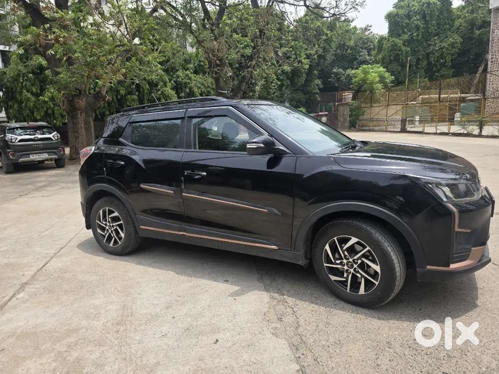 Xuv 400 Ev Black Colour