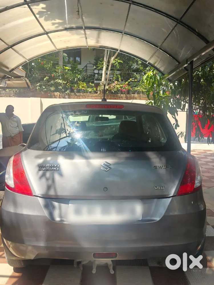 Maruti Suzuki Swift (2012)