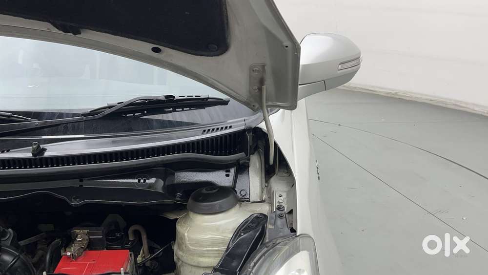 Maruti Suzuki Swift Dzire 1.3 Vxi, 2015, Petrol