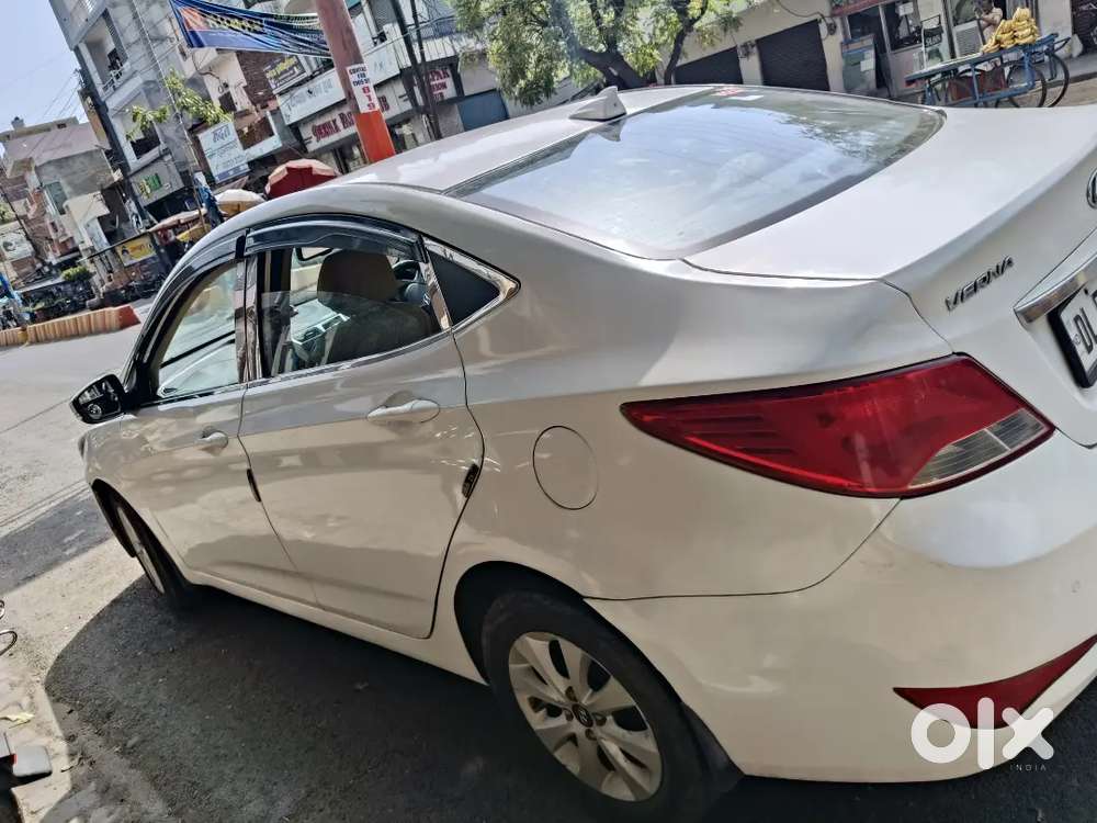 Hyundai Verna 2016