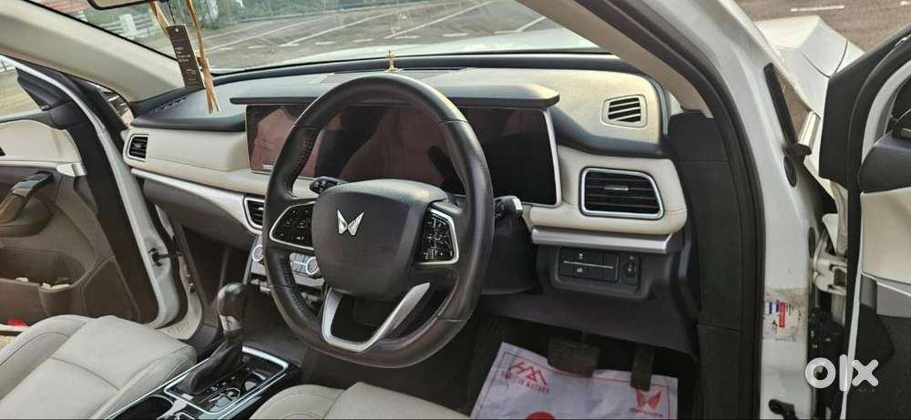 Mahindra Xuv700 Ax7 L Petrol Automatic