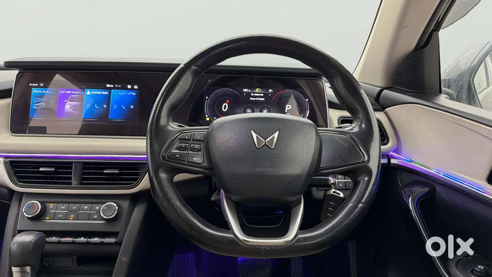 Mahindra Xuv700 2.0 Ax 5 Petrol At Str, 2022, Petrol