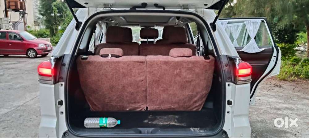 Toyota Innova Hycross Vx 2025