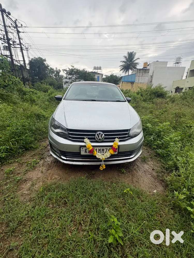 Volkswagen Vento Highline Petrol 2015