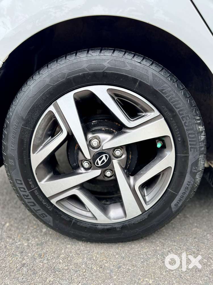 Hyundai Aura 1.2 Sx Cng, 2023, Cng & Hybrids