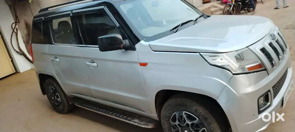 Mahindra Tuv 300 2016 Diesel 50000 Km Driven
