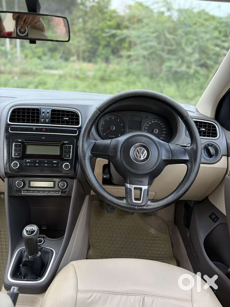 Volkswagen Vento Petrol Highline, 2012, Petrol