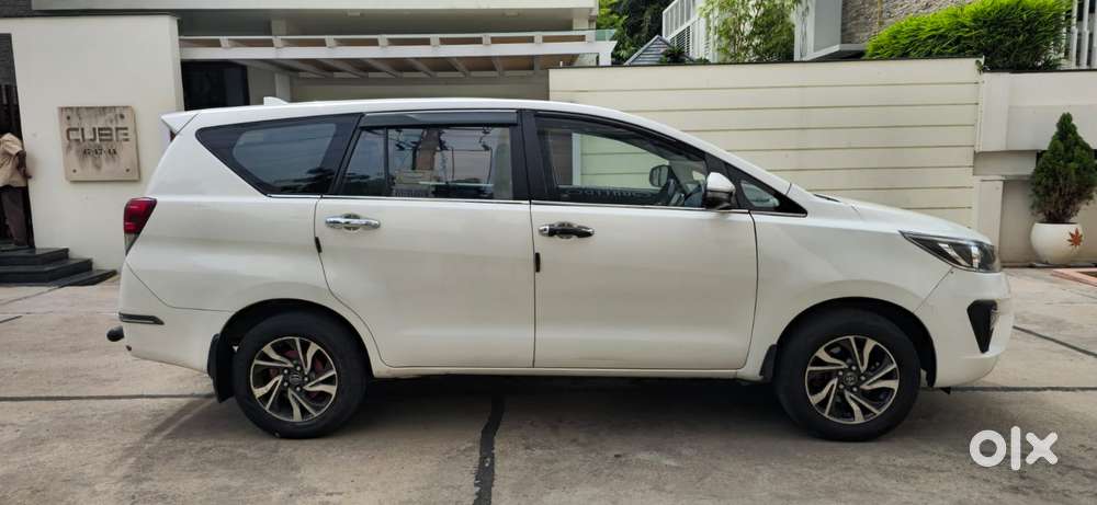 Toyota Innova Crysta 2.4 Gx Mt 8s, 2020, Diesel