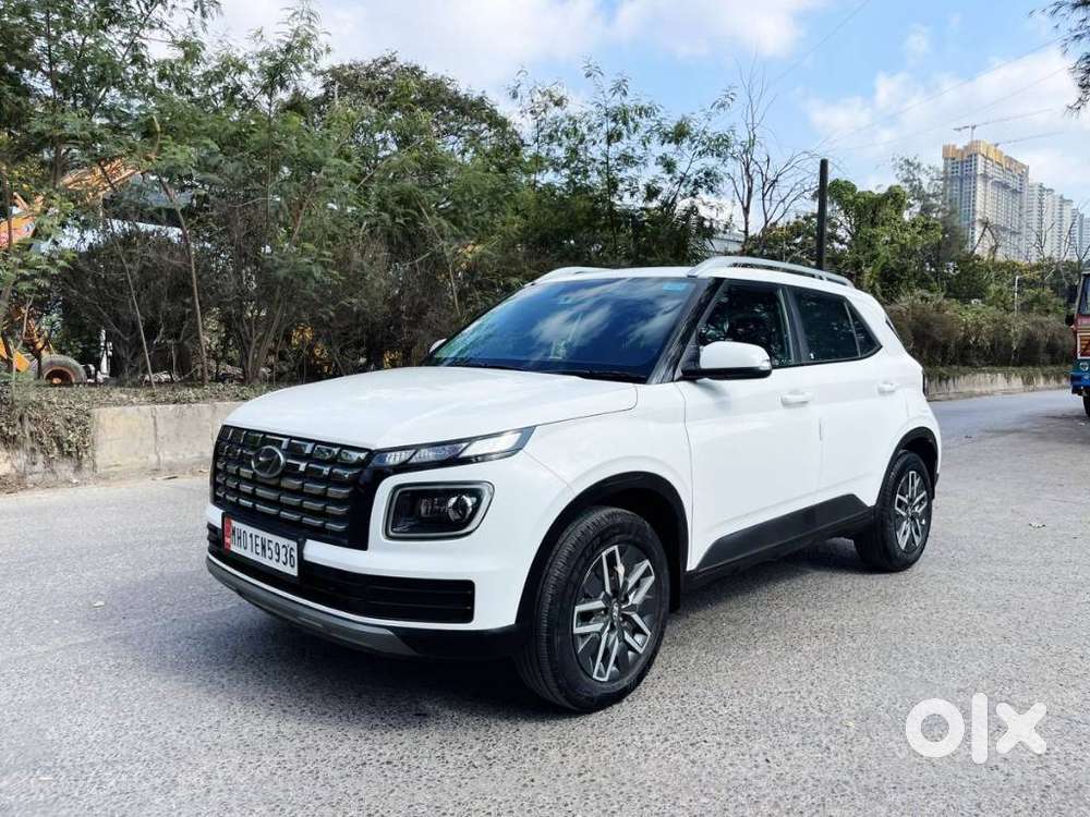 Hyundai Venue 1.2 S (o), 2024, Petrol