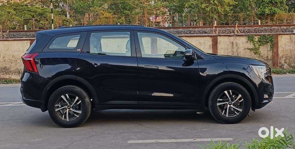 Mahindra Xuv700 2.2 Ax 5 Diesel At 7 Str, 2023, Diesel