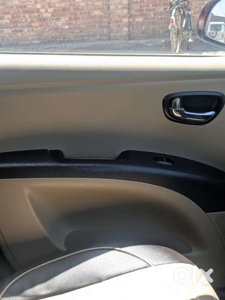 Hyundai I10 2012 Petrol 79000 Km Driven