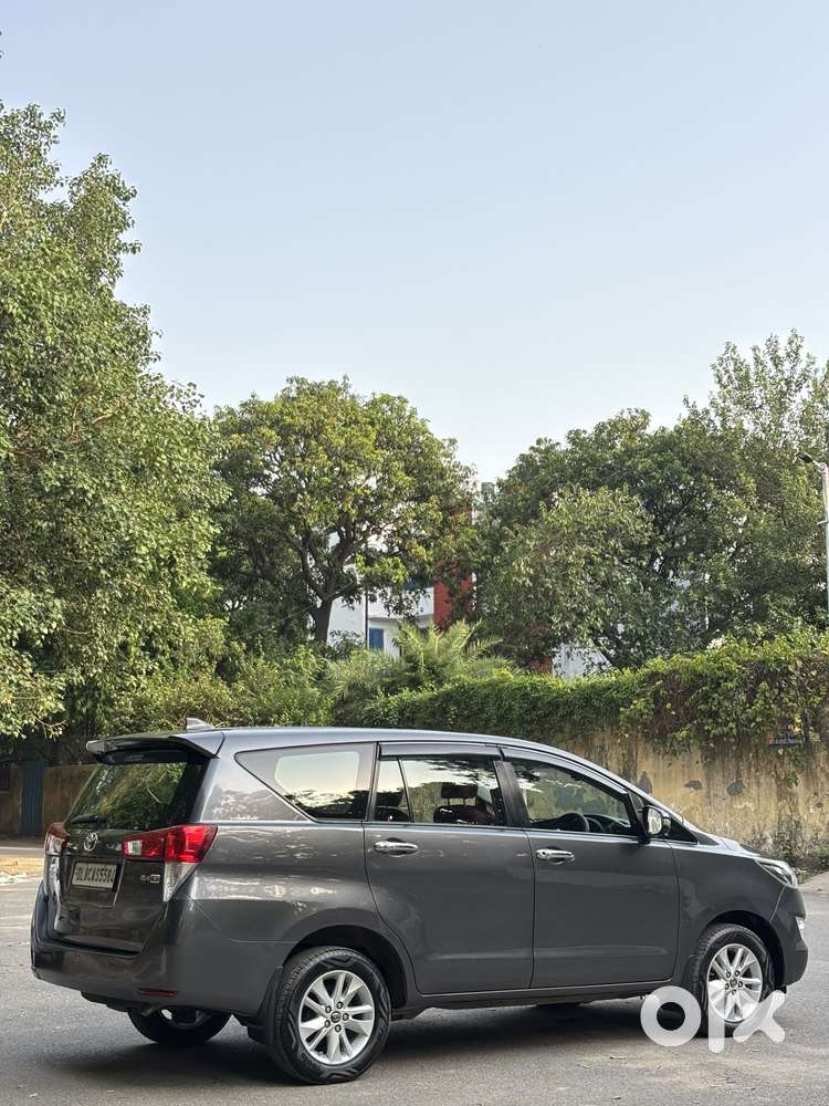 Toyota Innova Crysta 2.4 G Mt, 2017, Diesel