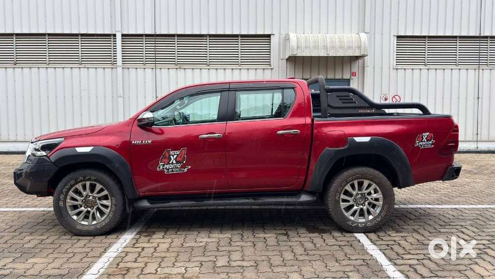 Toyota Hilux 2.8 High 4x4 Mt, 2023, Diesel