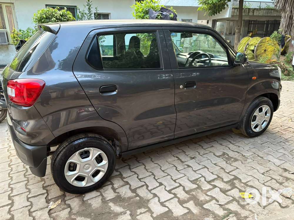 Maruti Suzuki S-presso Vxi Opt, 2022, Petrol