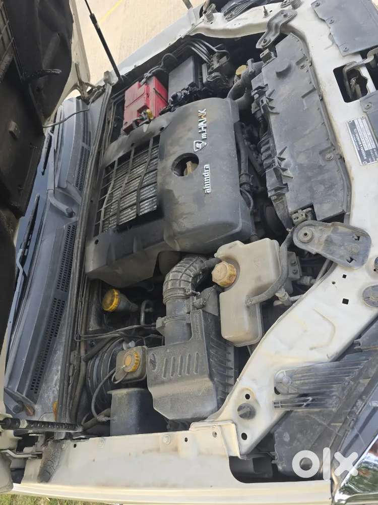 White Colour Scorpio Diesel Manual