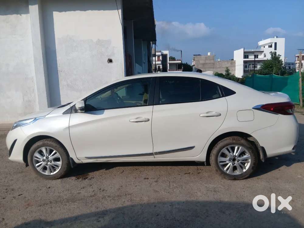 Toyota Yaris 1.5 Ativ 2020