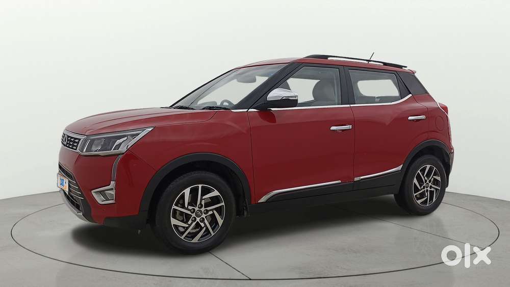 Mahindra Xuv300 1.2 W8 (o) Amt Petrol, 2022, Petrol