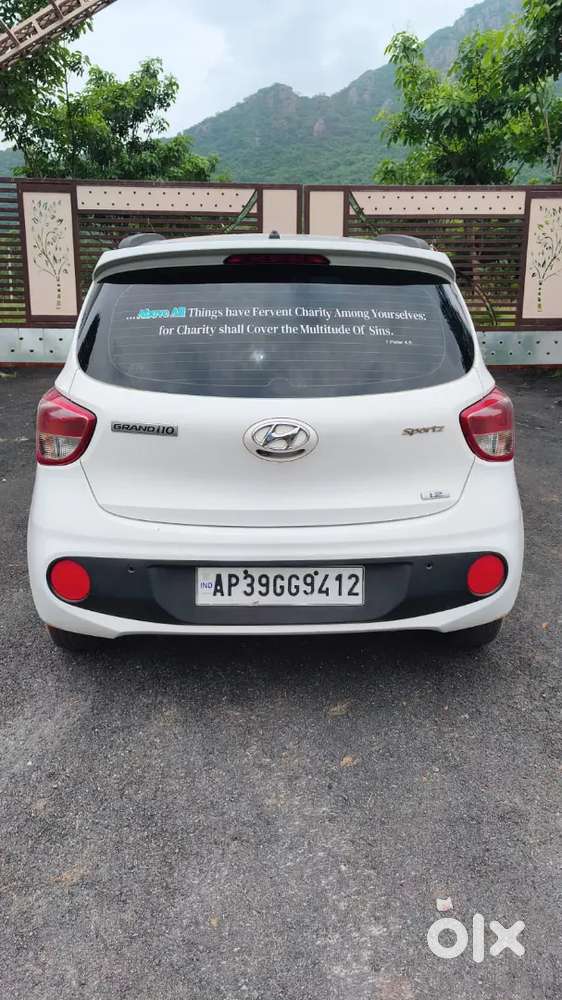 Hyundai Grand I10 2020 Petrol 40000 Km Driven