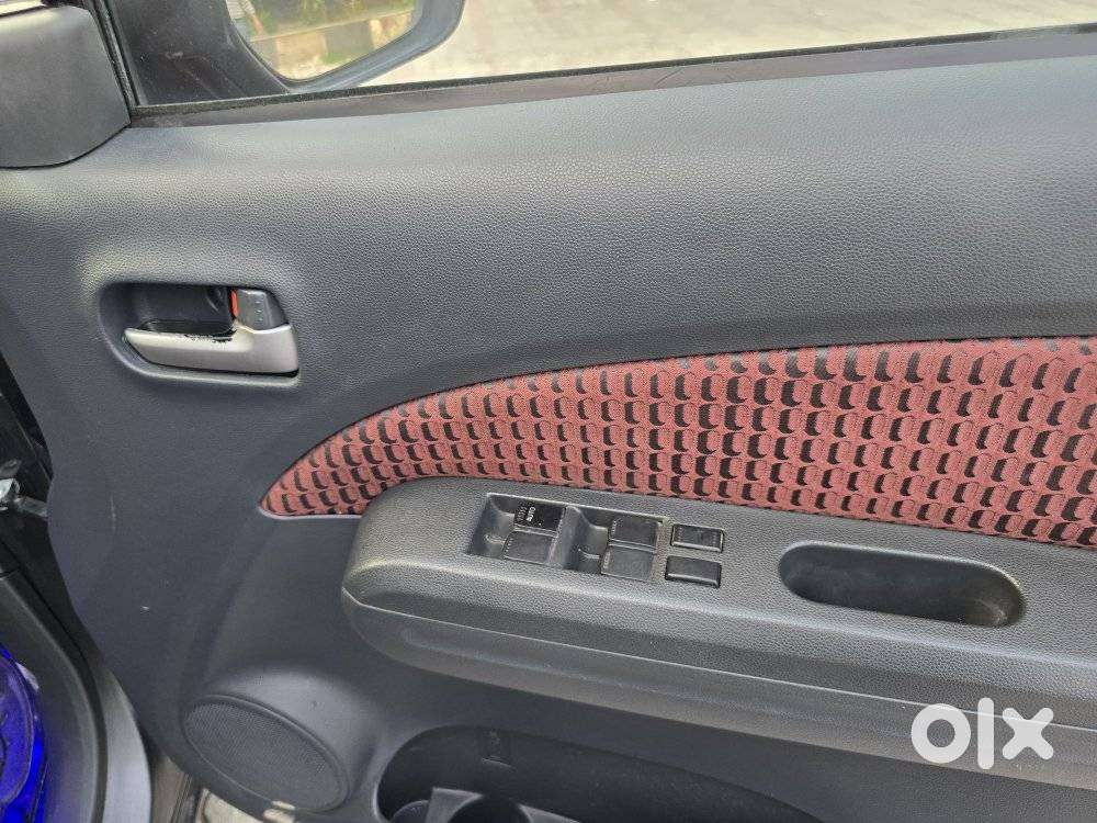 Maruti Suzuki Ritz Vxi, 2014, Petrol