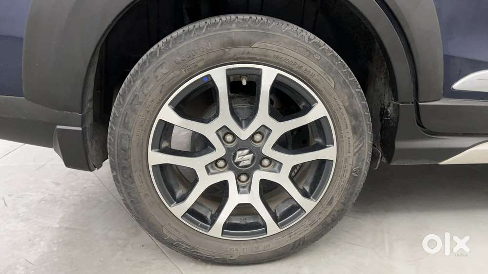 Maruti Suzuki Xl6 1.5 Alpha Plus Mt, 2022, Petrol
