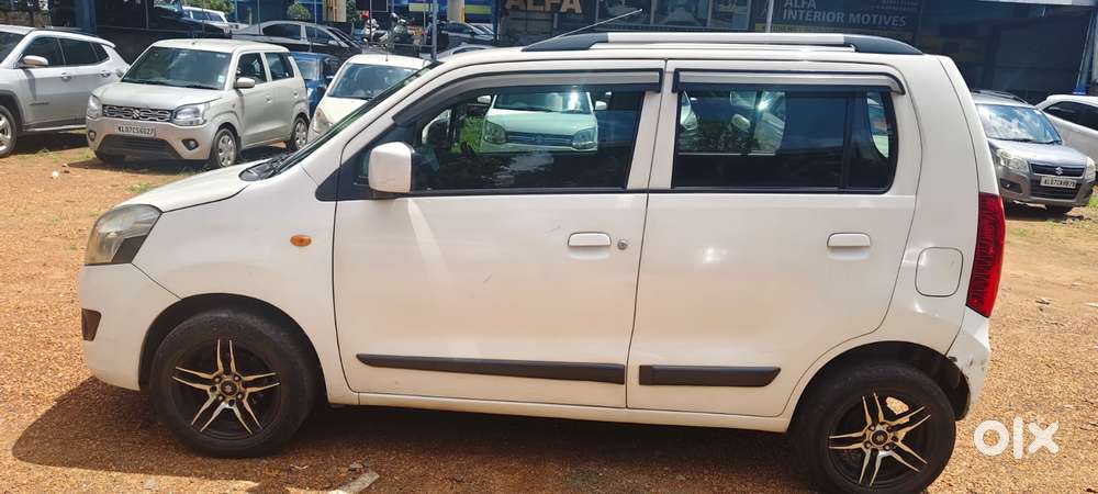 Maruti Suzuki Wagon R Amt Vxi, 2016, Petrol