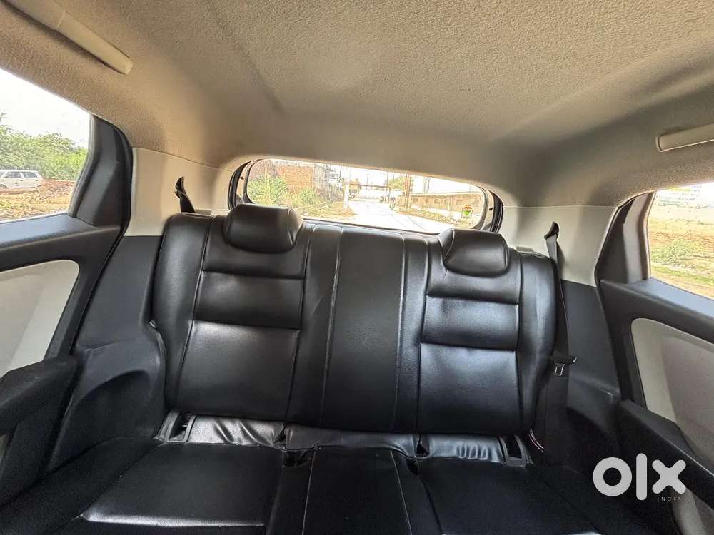 New Car Leni Hai