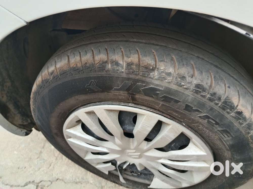 Maruti Suzuki Dzire 1.2 Vxi, 2023, Petrol