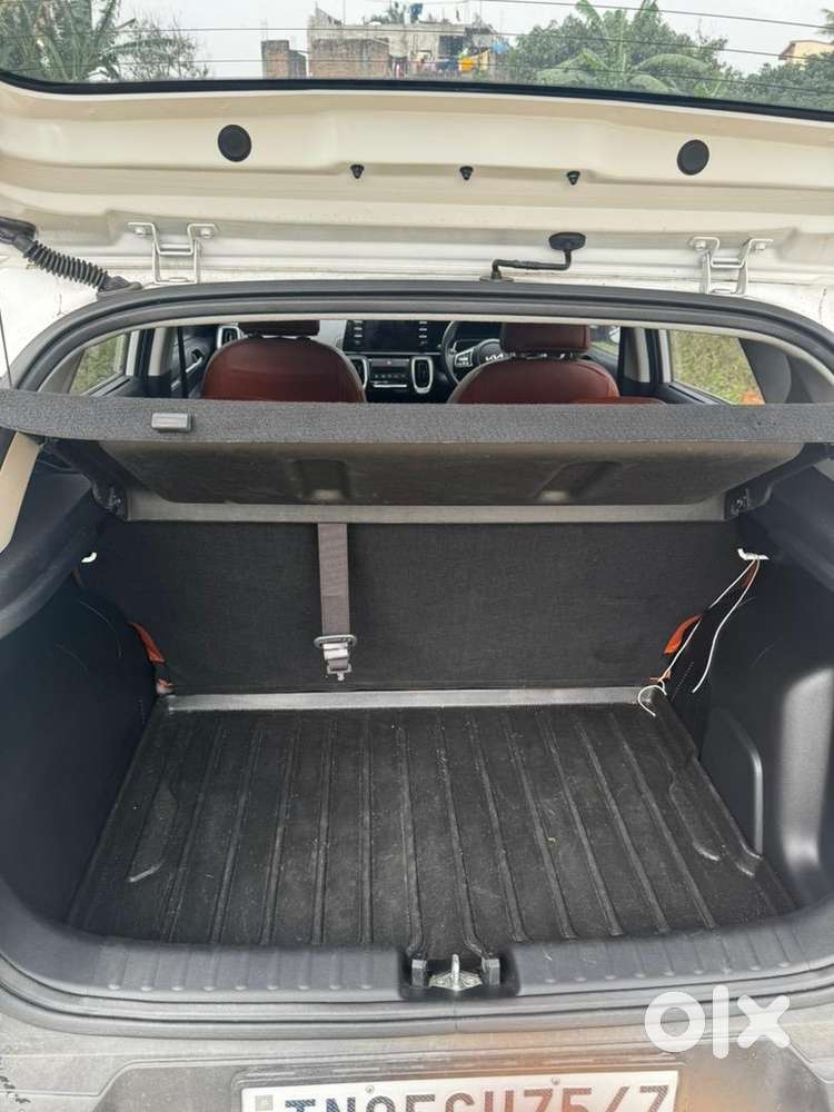 Kia Sonet 2024 Petrol 6000 Km Driven