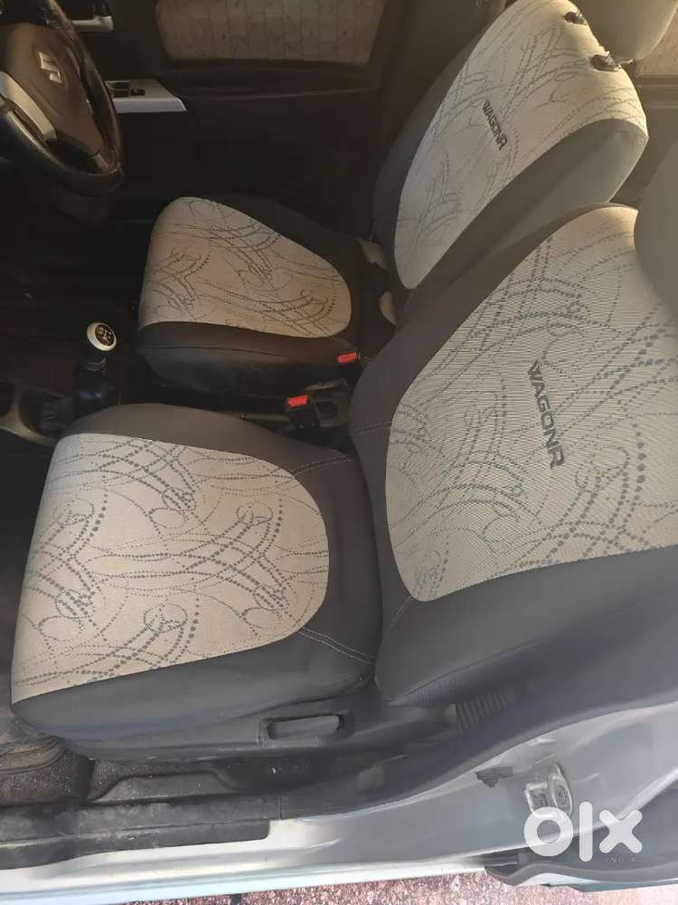 I Want To Sell A November 2014 Wagon R Vxi Model Car.